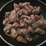 脂身多めの肉を使ったシンプル肉炒め